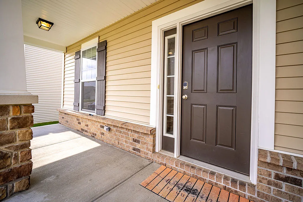 6835 Lady Abigail Dr — Photo 2