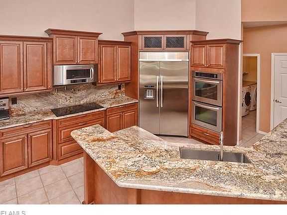 4th image of 1519 SW 53rd Ln