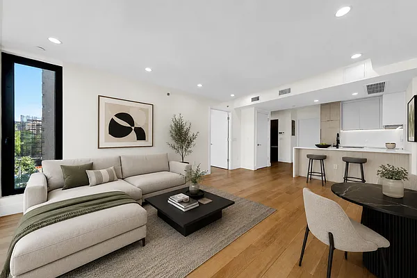 Living room, photo 2