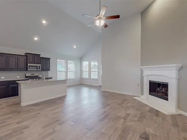 821 Falcon Rd, Argyle, TX 76226