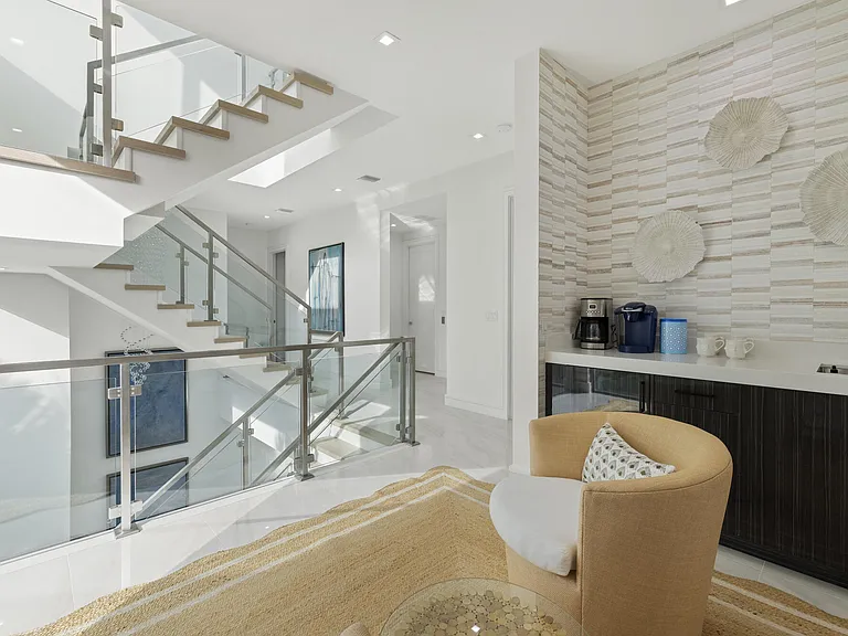 402 Ocean One Ln — Photo 21