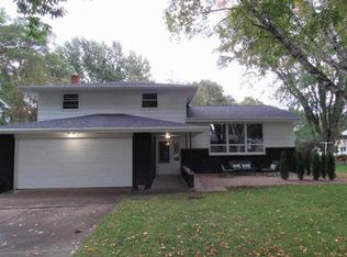 704 Saratoga St, Green Bay, WI 54303