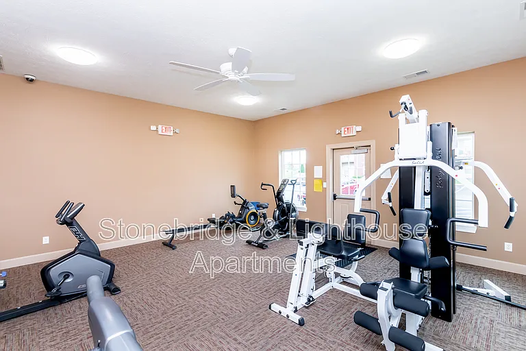 1101 Stonebench Cir — Photo 21