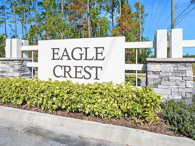 377 Crestwind Dr — Photo 4