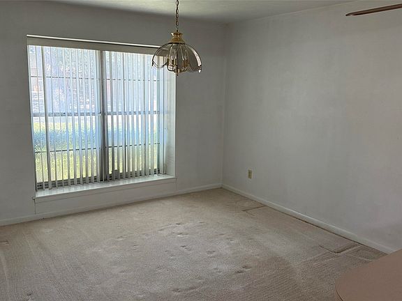 5th image of 401 Glenhaven Dr