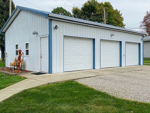 4th image of 51 W Pickaway St