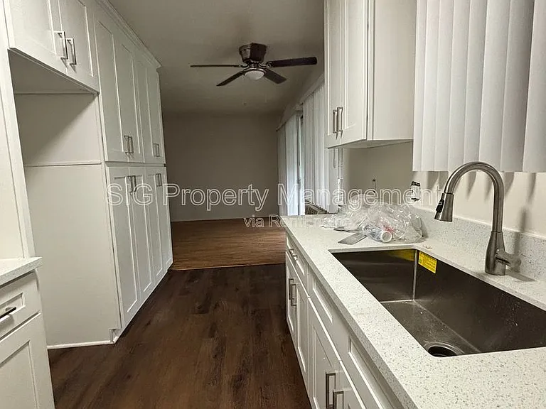 10424 Parr Ave — Photo 6