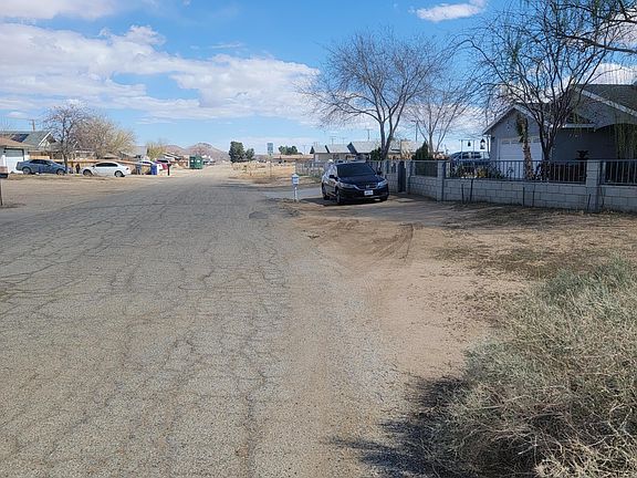 2nd image of Satinwood Ave