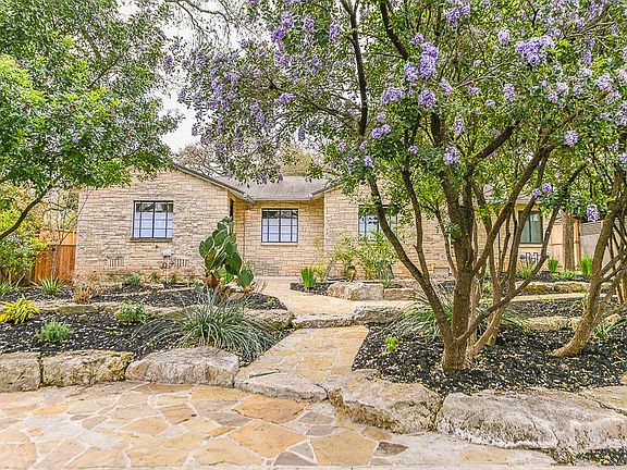 Mountain Laurel entrance!