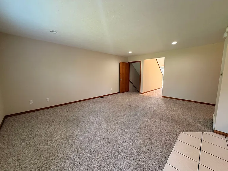 6769 Bent Grass Dr SE — Photo 4