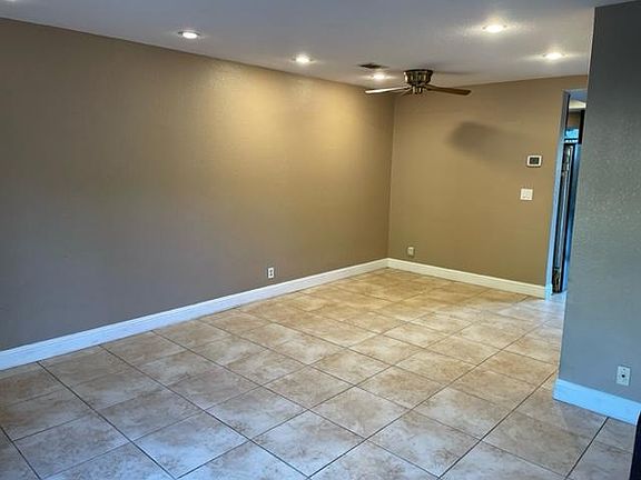 5th image of 258 Banana Grove Ln