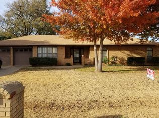 302 Clipper Ln, Wichita Falls, TX 76308