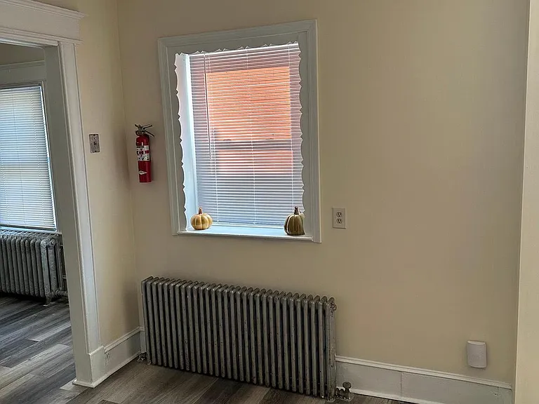 23 S Dean Ave — Photo 7