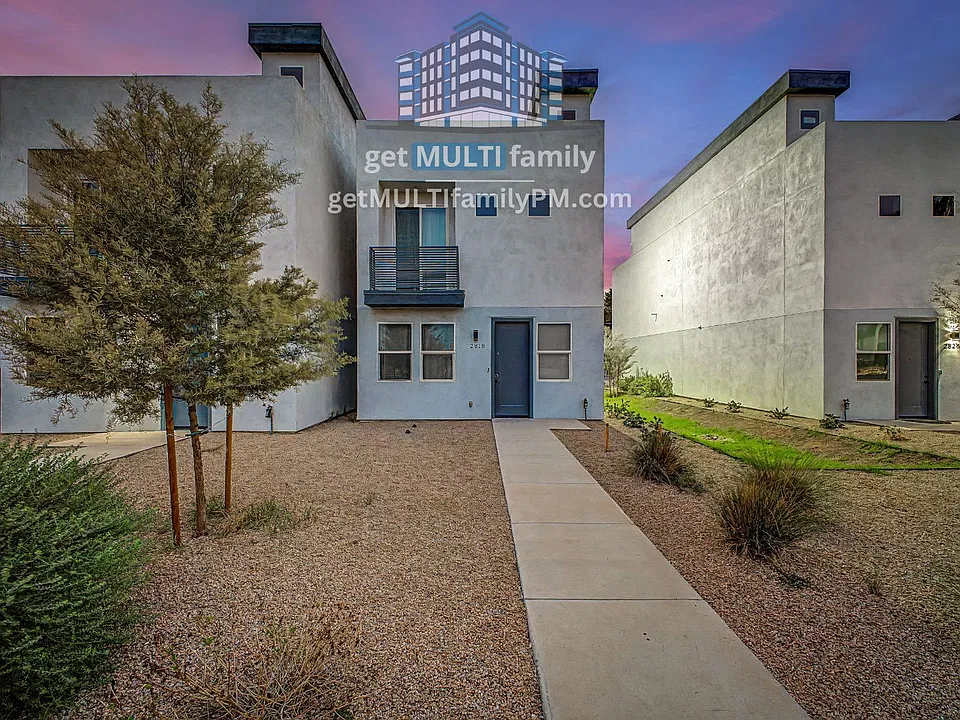 2818 N 19th Ave #1