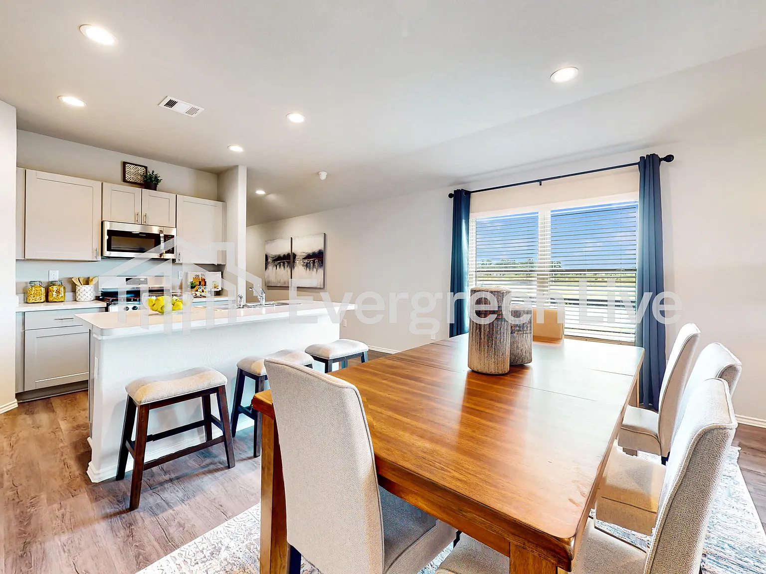 3 bed, 2.0 bath, 1402 sqft, $1,410 — Photo 4