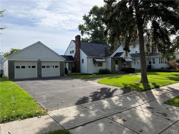 414 Wendell Ter, Syracuse, NY 13203