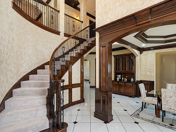 5th image of 2627 Wells Ct