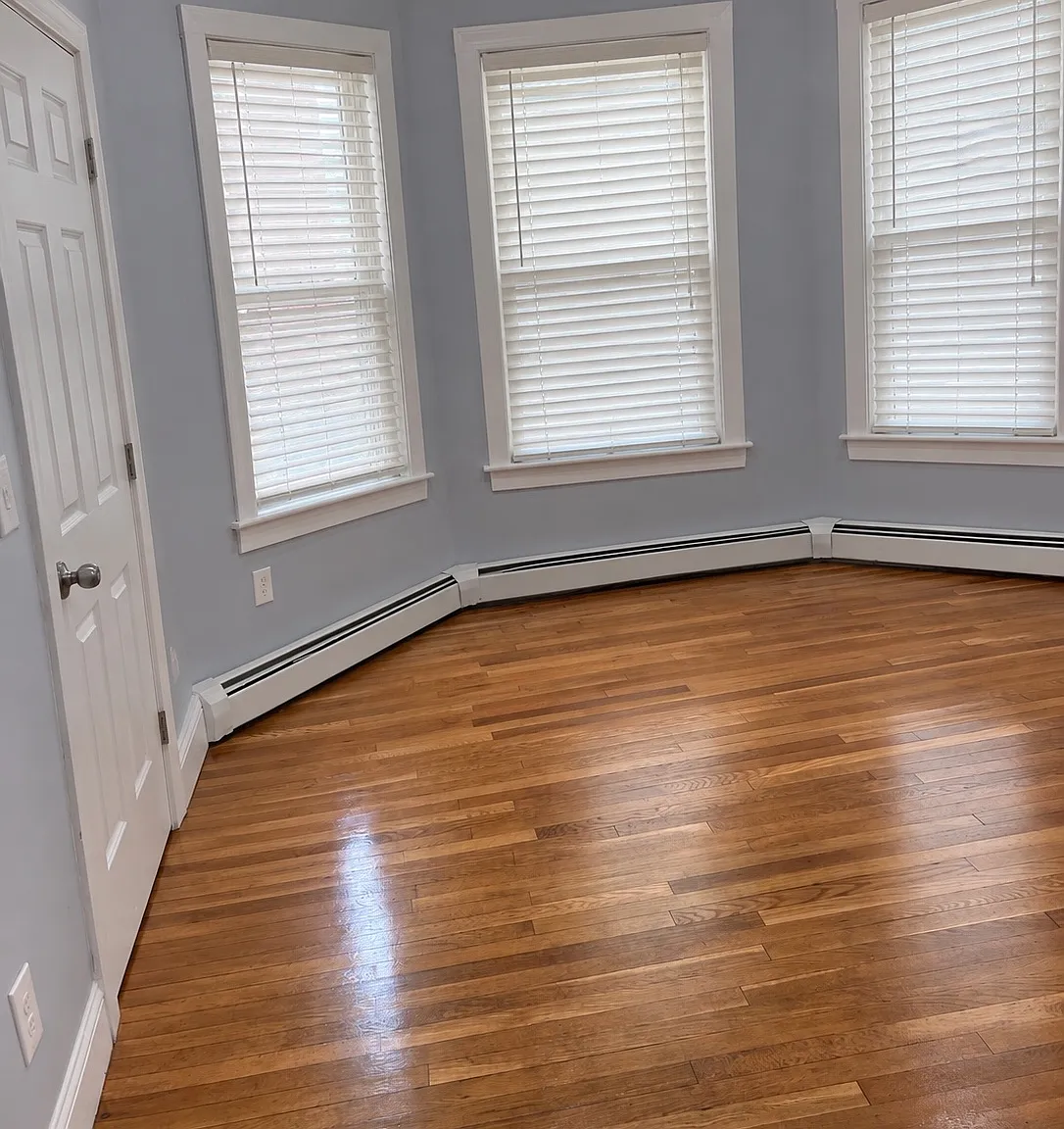 2 bed, 800 sqft, $2,000 — Photo 1