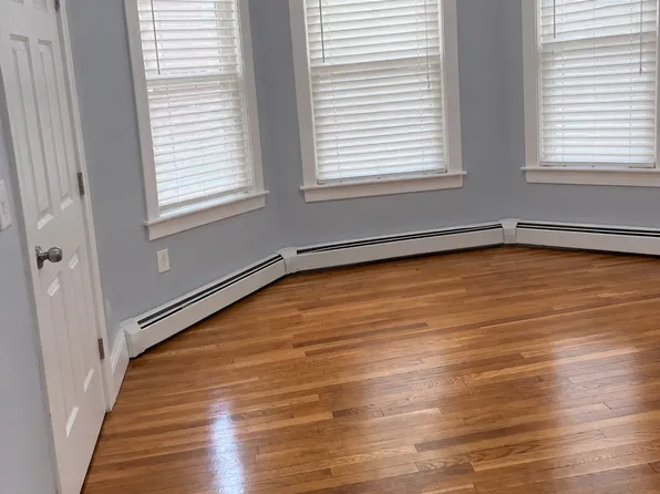 111 Donelson St Floor 1, Providence, RI 02908