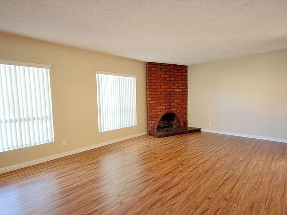 5th image of 219 N Marguerita Ave APT A