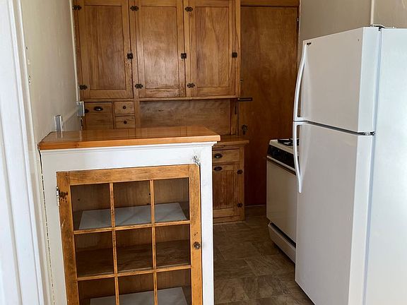 2nd image of 1419 W 27th St APT 12