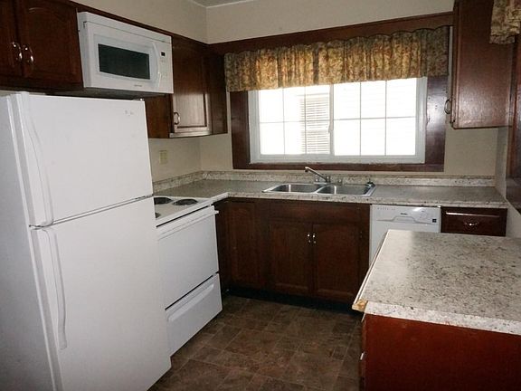 4th image of 4207 River Ave