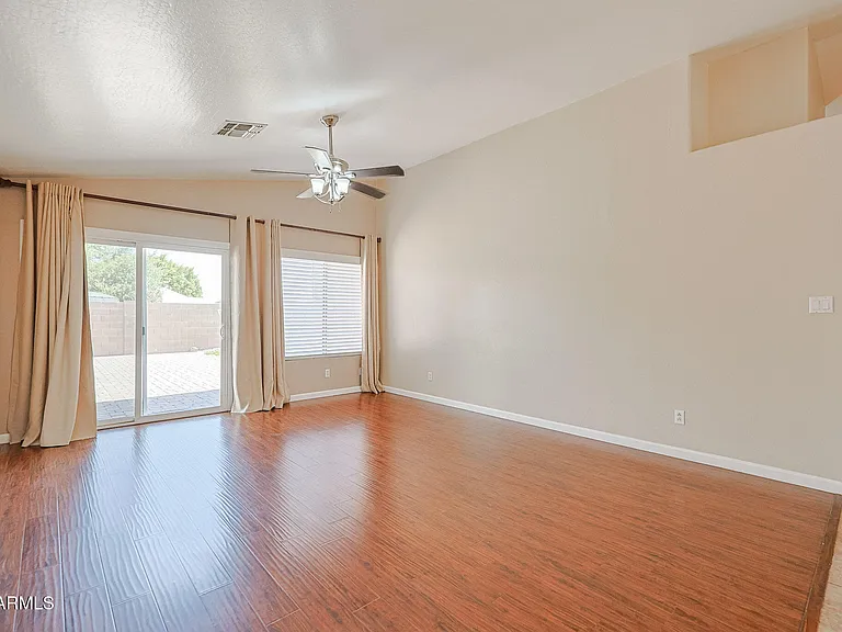 8747 W Adam Ave — Photo 6
