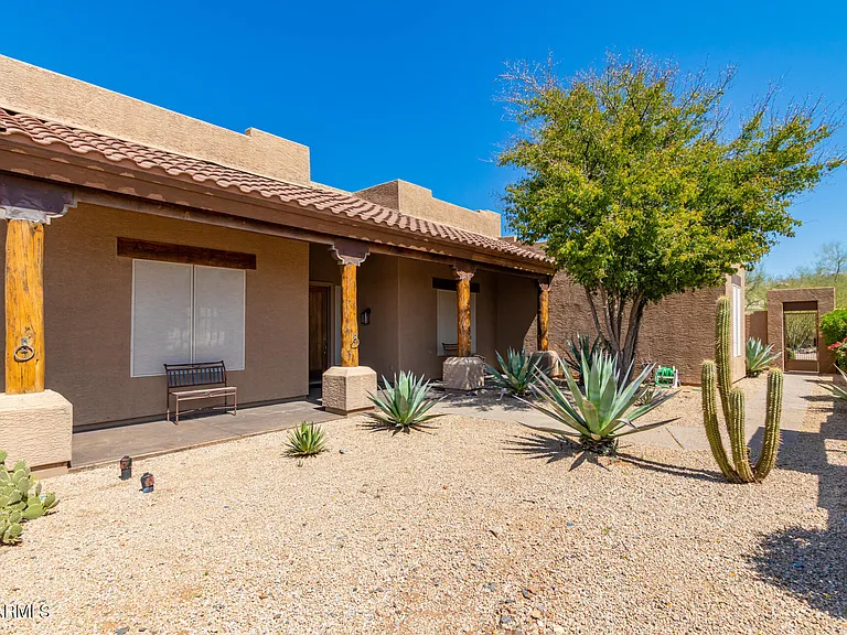5872 E Red Dog Dr — Photo 36