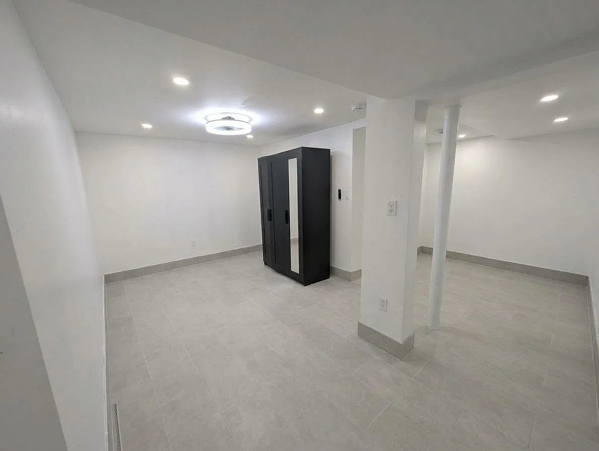 2 bed, 900 sqft, $2,800 — Photo 4