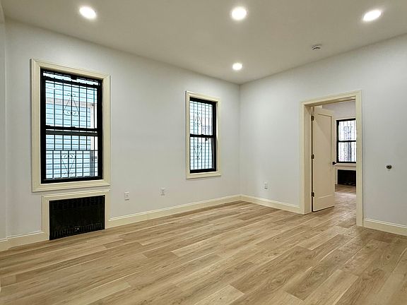 3rd image of 629 E 28th St
