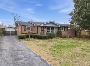 8310 Luree Ln, Hermitage, TN 37076
