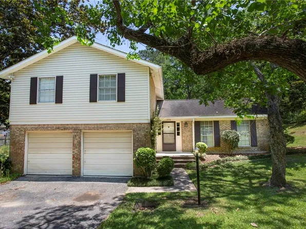 1508 Carlisle Dr W, Mobile, AL 36618