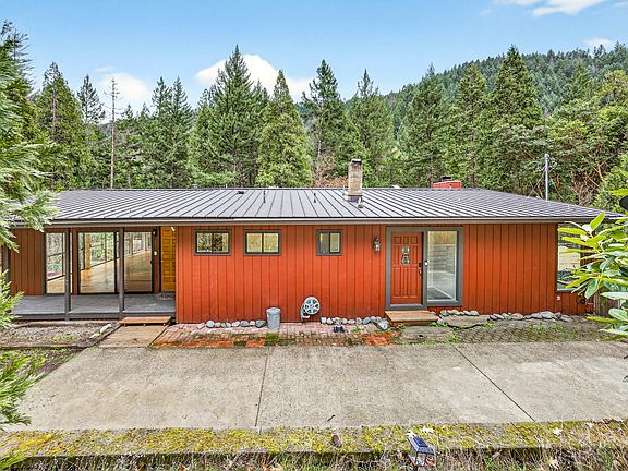 2nd image of 2922 Anderson Creek Rd