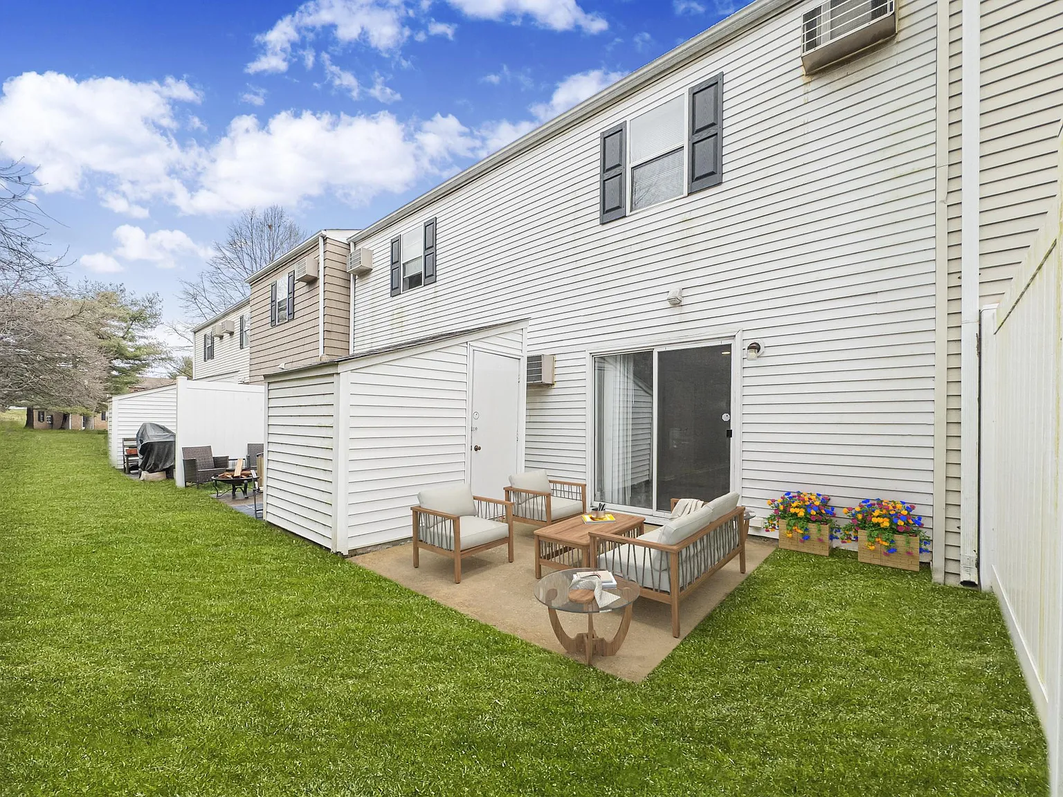 Yorktowne Pointe — Photo 4