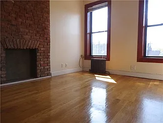 Rented by R New York