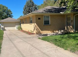 810 W 23rd Ave #810B, Hutchinson, KS 67502