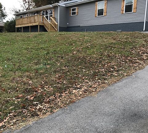 Front of 1009 Julian Road