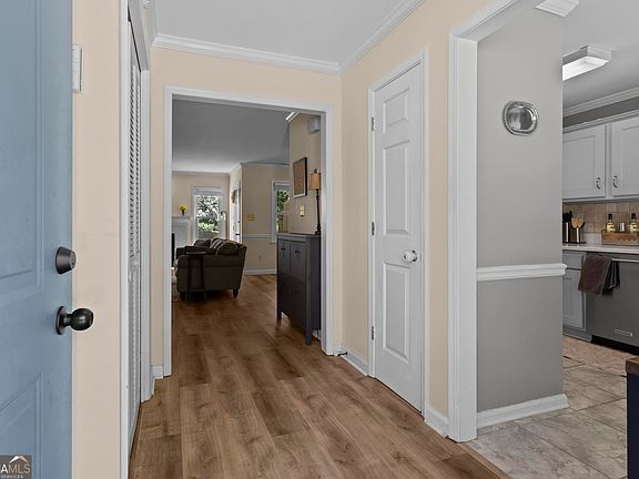 3rd image of 573 Salem Woods Dr SE