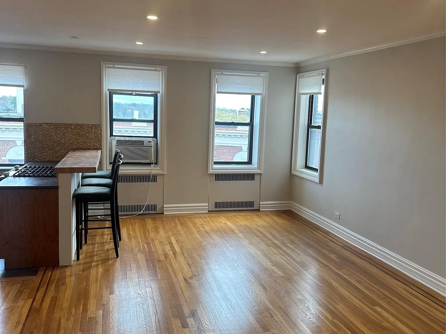 1 bed, 1.0 bath, 875 sqft, $2,865 — Photo 3