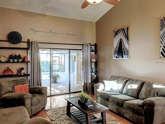5th image of 801 Centerwood Dr