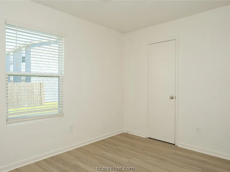 1500 Alpine Cir #A — Photo 2