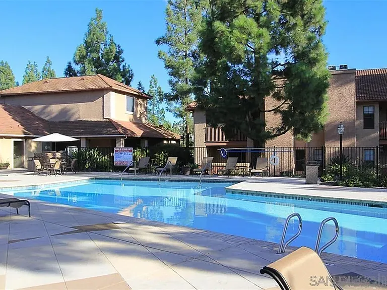 12019 Alta Carmel Ct #272 — Photo 13