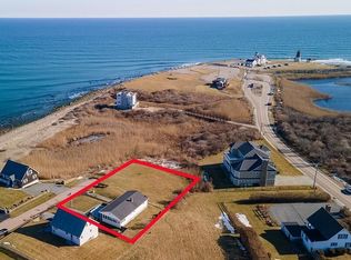 111 Calef Ave, Narragansett, RI 02882