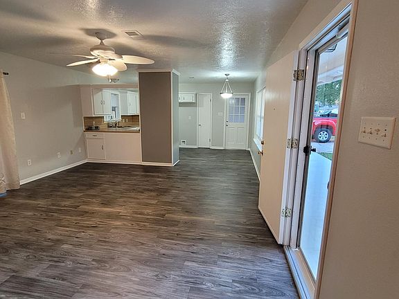 Living/ Dining