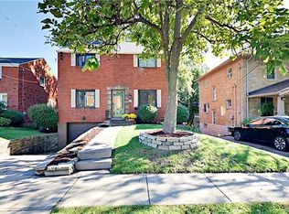 271 Catalpa Pl, Mt Lebanon, PA 15228