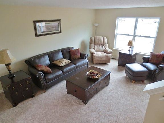 5th image of 53 Lianne Dr