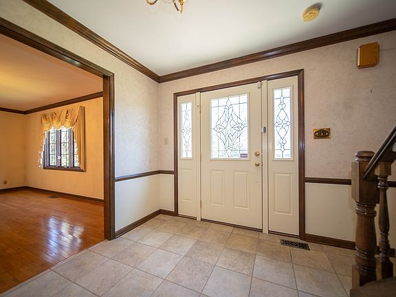 4th image of 130 Governors Ln