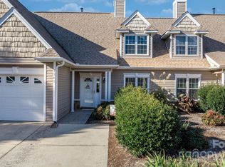 1545 16th Ave NE, Hickory, NC 28601