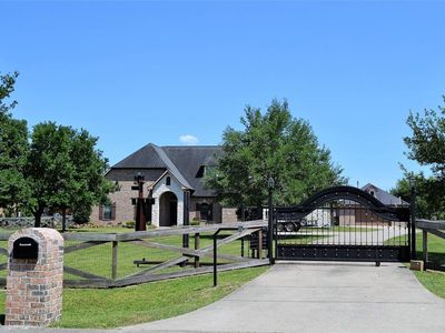 701 W Viejo Dr, Friendswood, TX, 77546