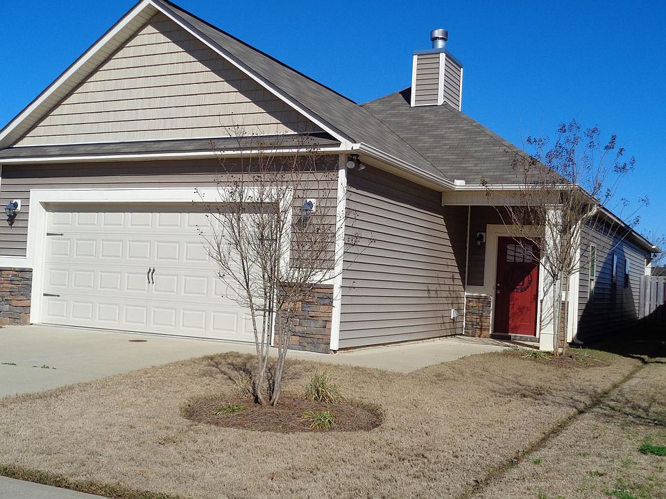 2nd image of 456 Tree Line Dr